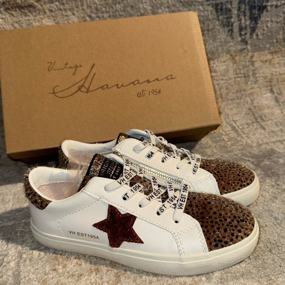 Vintage Havana Kids' White and Brown Star Sneakers